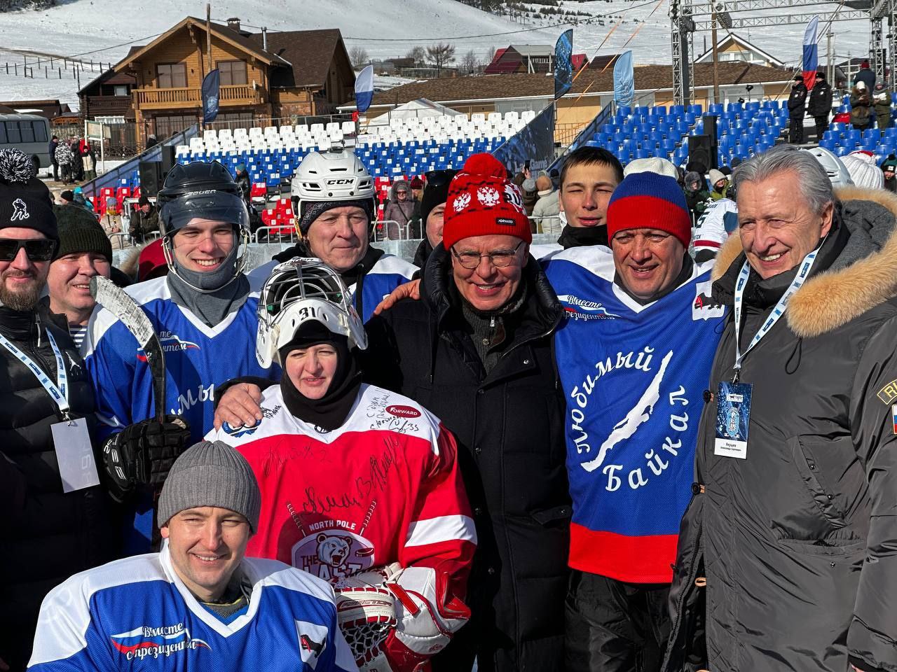 Фото На льду Байкала звезда хоккея сделал громкое заявление в адрес мирового сообщества