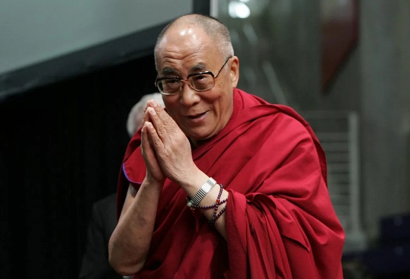 Фото Далай-лама поблагодарил медиков и ученых которые борются с COVID-19