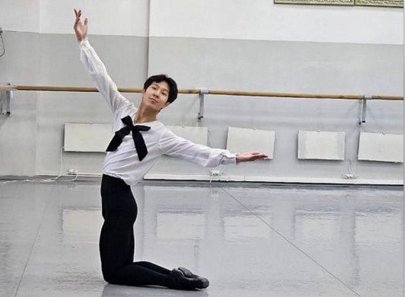 Фото Студент из Бурятии примет участие в конкурсе артистов балета «Арабеск-2024»
