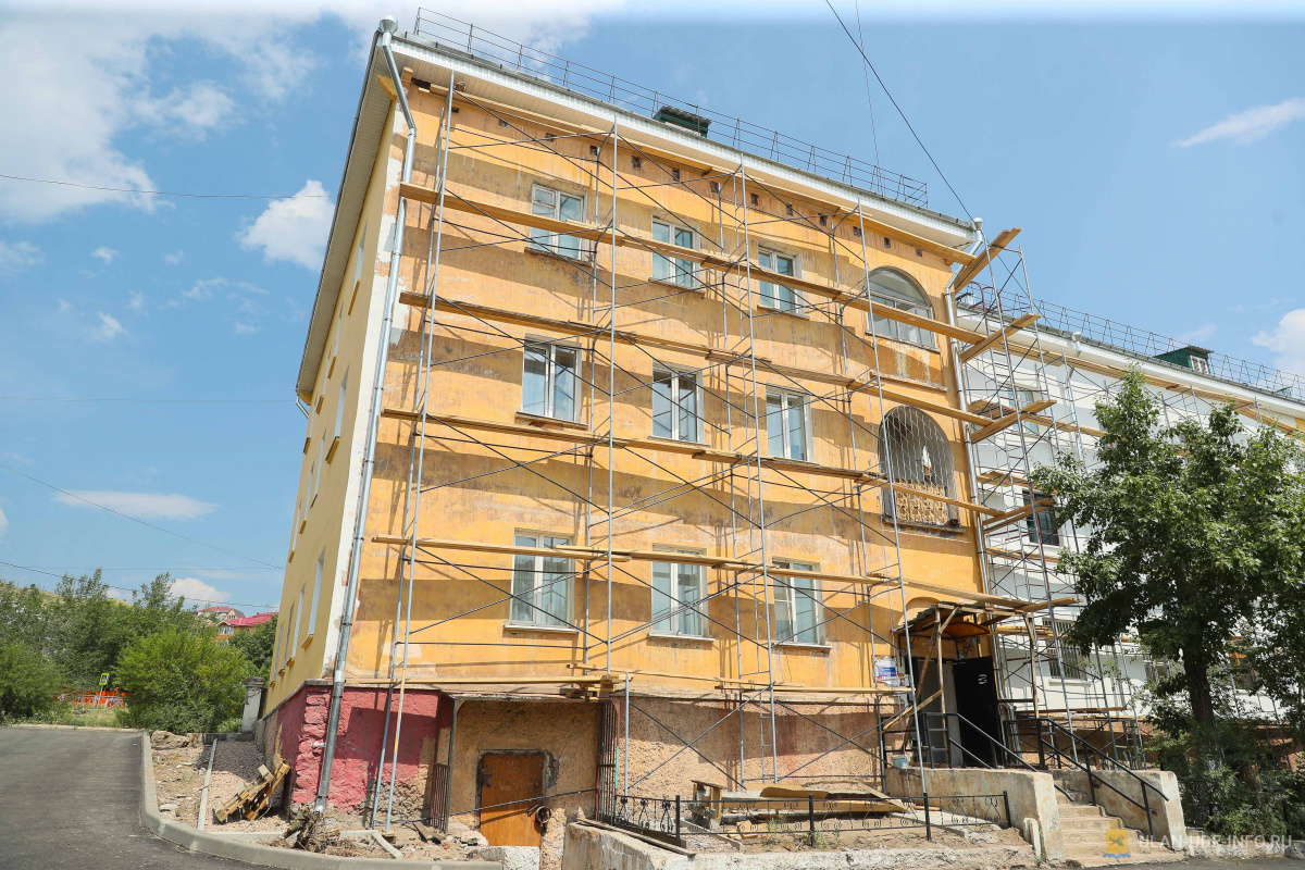 Фото В Улан-Удэ отремонтируют 348 многоквартирных домов
