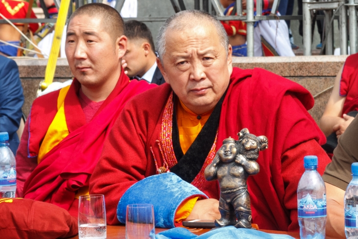 Фото Жители Бурятии обращаются к ламам, как к психотерапевтам