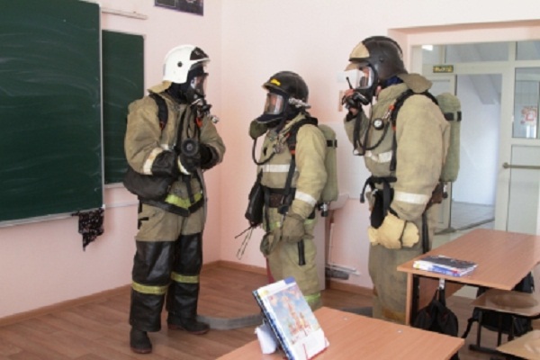 Фото Парашютист-пожарный из Бурятии стал одним из лучших пожарных России