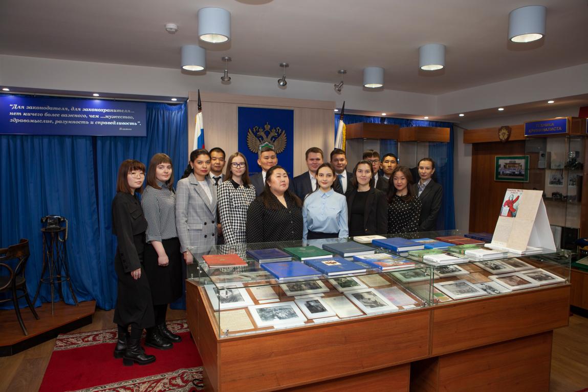 Фото В Бурятии 16 специалистов прокуратуры приняли присягу прокурора