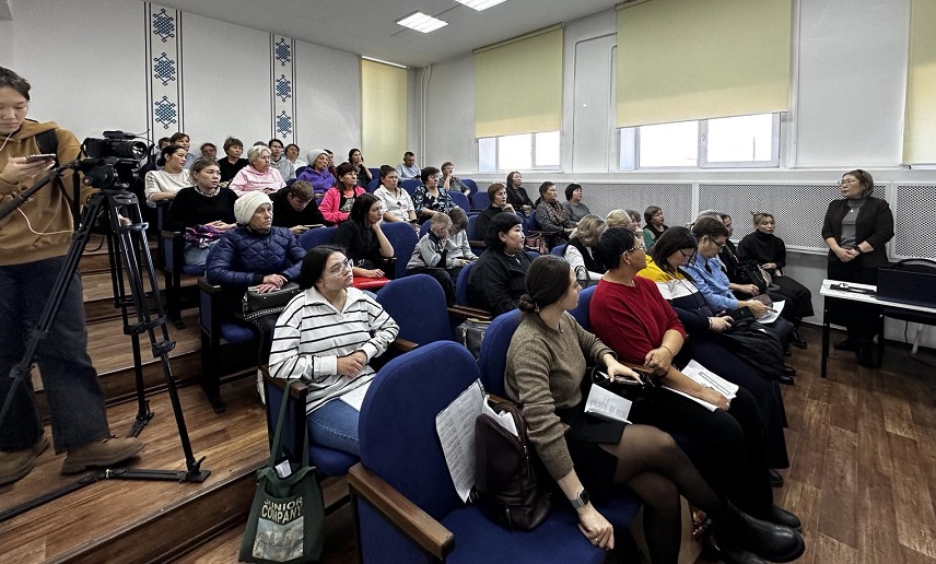 Фото В районах Бурятии работает выездная мобильная бригада специалистов соцзащиты