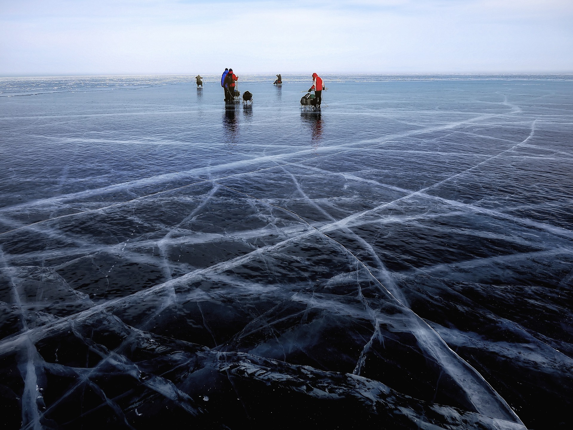 Фото На берегу Байкала сыграют в хоккей