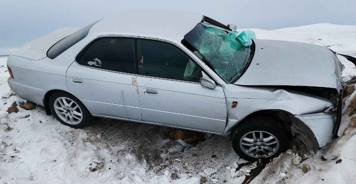 Фото В Мухоршибирском районе Бурятии пострадали две пассажирки автомобиля «Тойота Виста» 