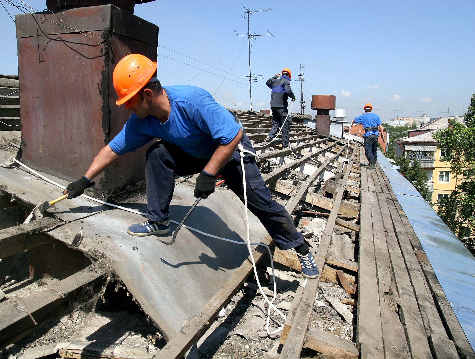 Фото 252 тыс рублей получила улан-удэнка за некачественный ремонт крыши