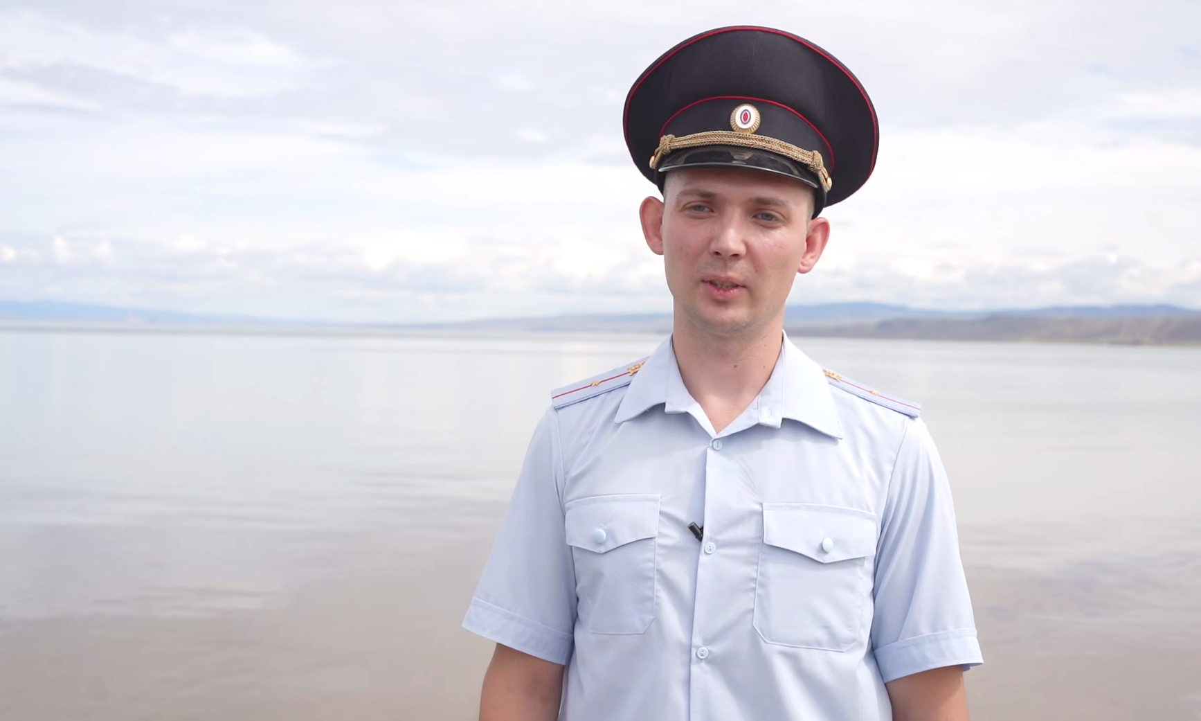 Фото В Бурятии полицейский спас тонущего подростка