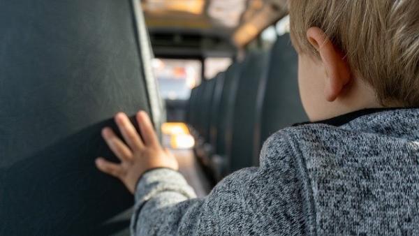 Фото Водителям запретят высаживать детей из автобусов и трамваев