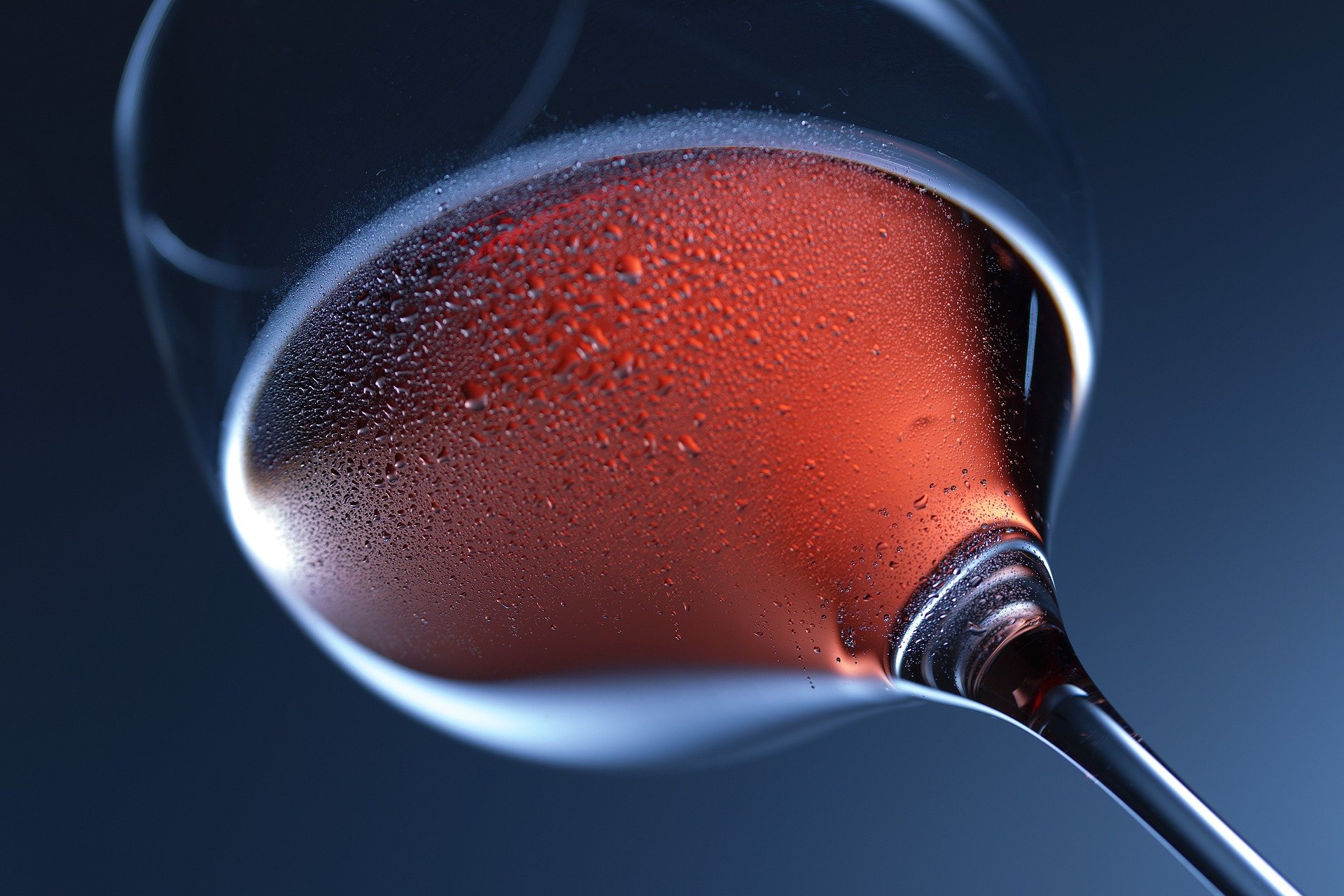 Фото В Бурятии продавали некачественное розовое вино