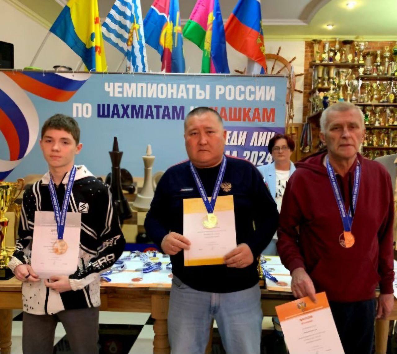 Фото Бурятский спортсмен стал чемпионом России по шашкам