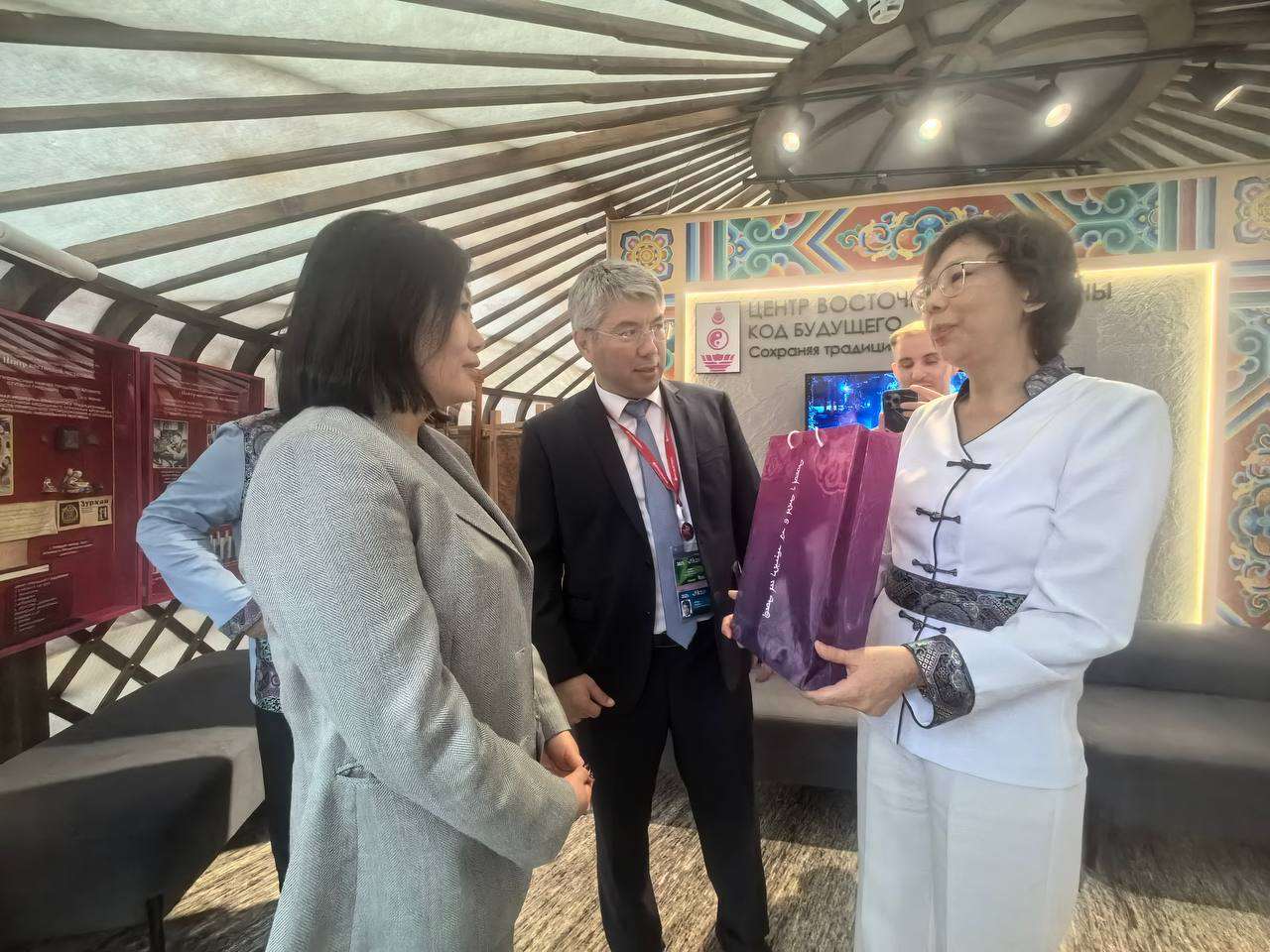 Фото Центр восточной медицины. Итоги Восточного экономического форума 