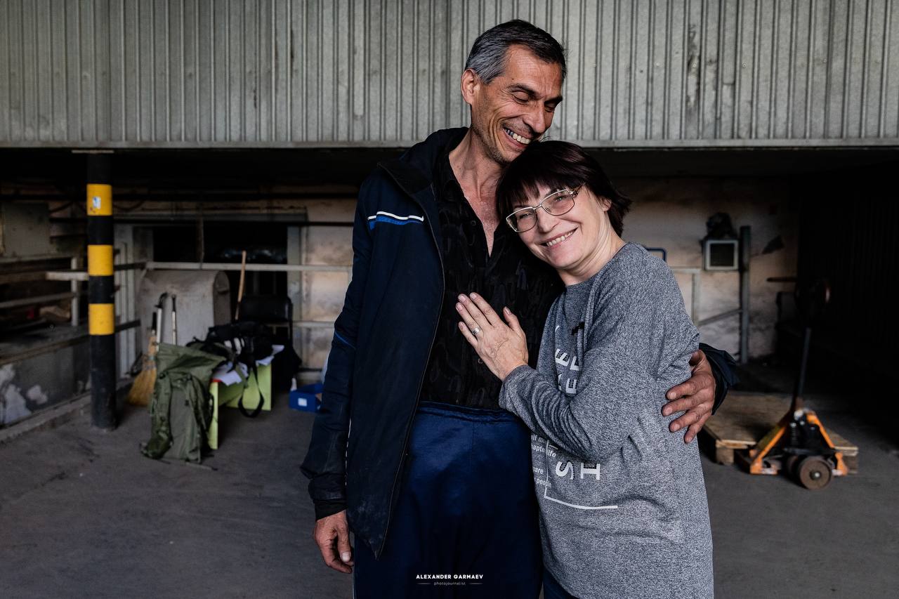 Фото Жительница Забайкалья, которой помог фотограф из Бурятии, встретилась с мужем (ВИДЕО)
