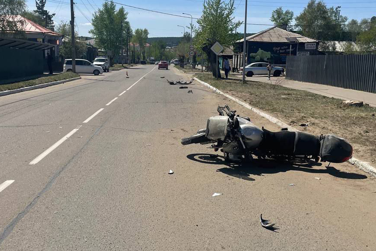 Фото Водитель мотоцикла насмерть сбил пешехода не по своей вине в районе Бурятии