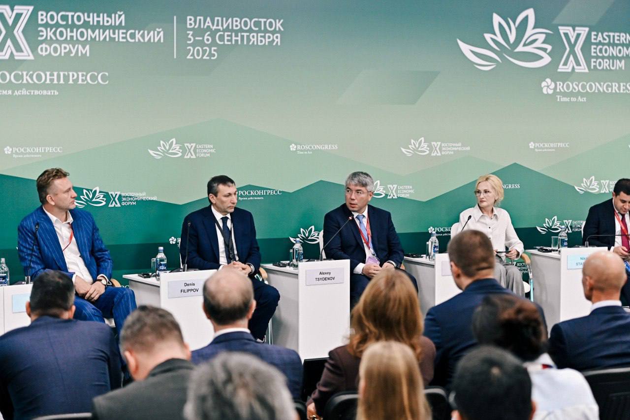 Фото Бурятия вошла в тройку лидеров по соглашениям на ВЭФ-2025