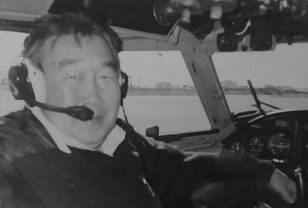 Фото Умер известный бурятский пилот