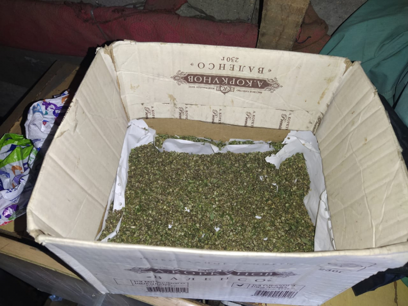 Фото Житель Улан-Удэ прятал в гараже 8 килограммов наркотиков