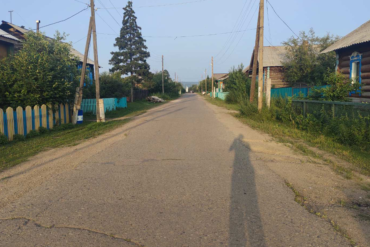 Фото Юный мотоциклист сбил школьницу на велосипеде в районе Бурятии