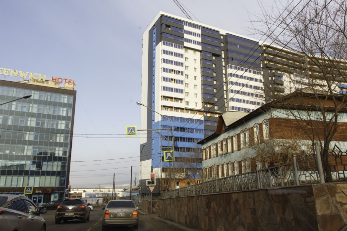 Фото В Улан-Удэ из окна многоэтажного дома сбросился подросток