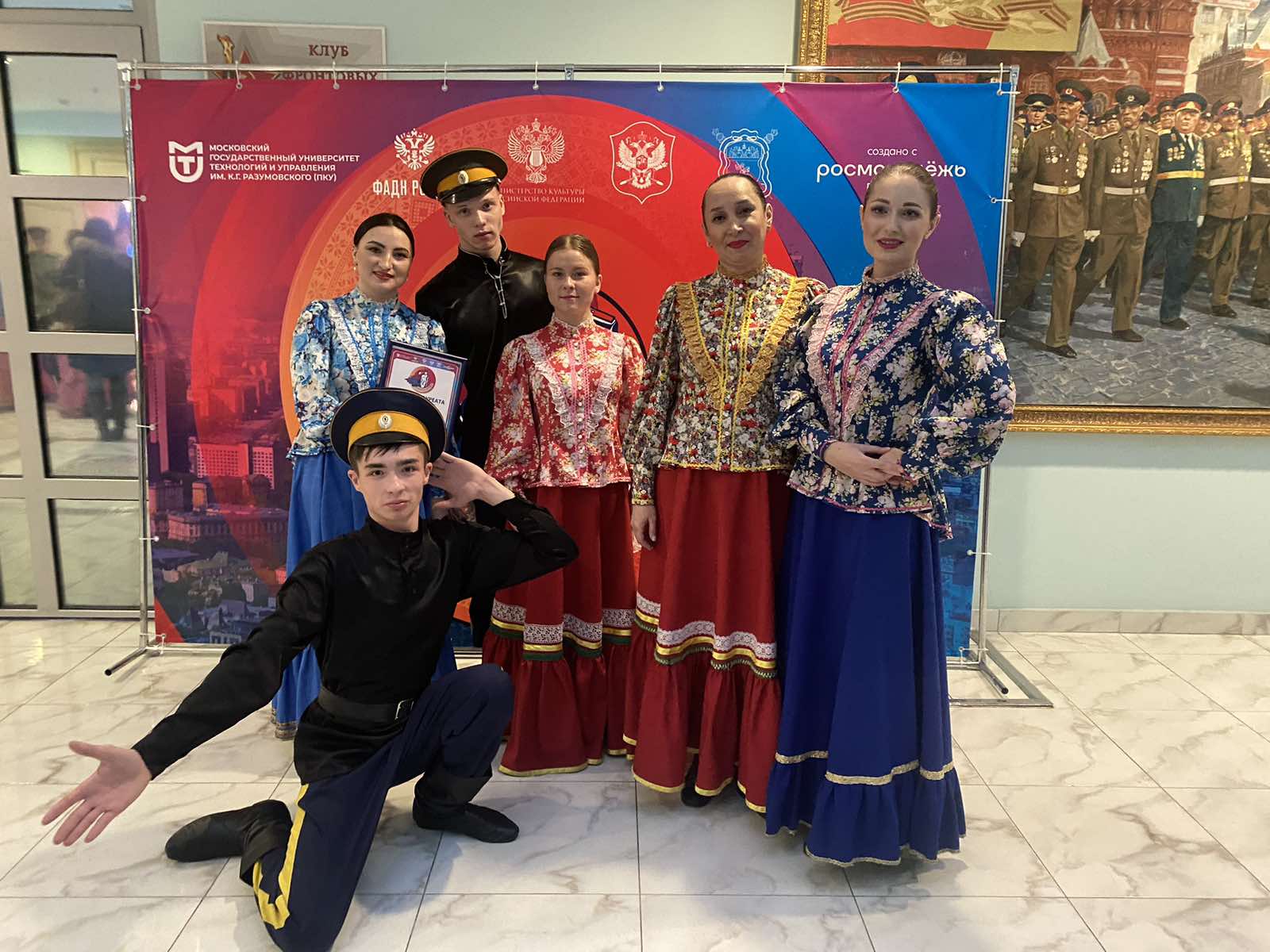 Фото Студенты бурятского колледжа победили в Межрегиональном молодежном фестивале казачьей культуры