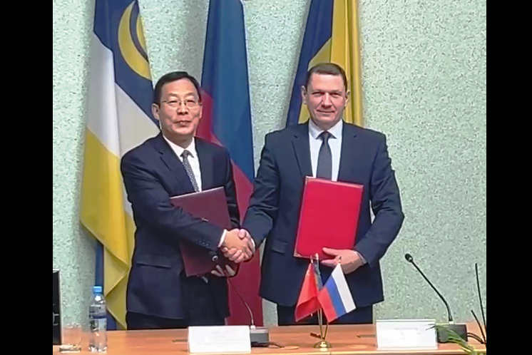 Фото Мэр города Улан-Удэ провел встречу с делегацией из Чжанцзякоу