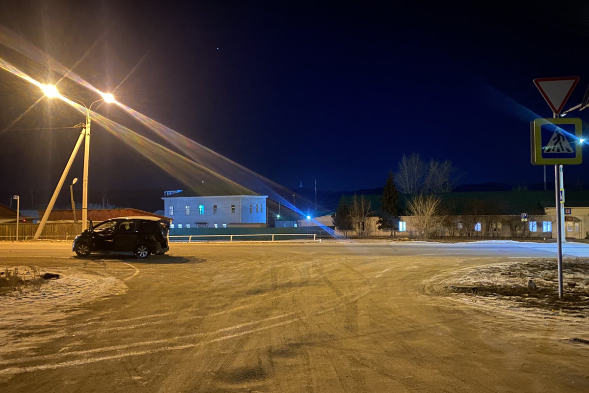 Фото В Бурятии дети пострадали в автомобильной аварии из-за пьяного водителя на «Лексусе»