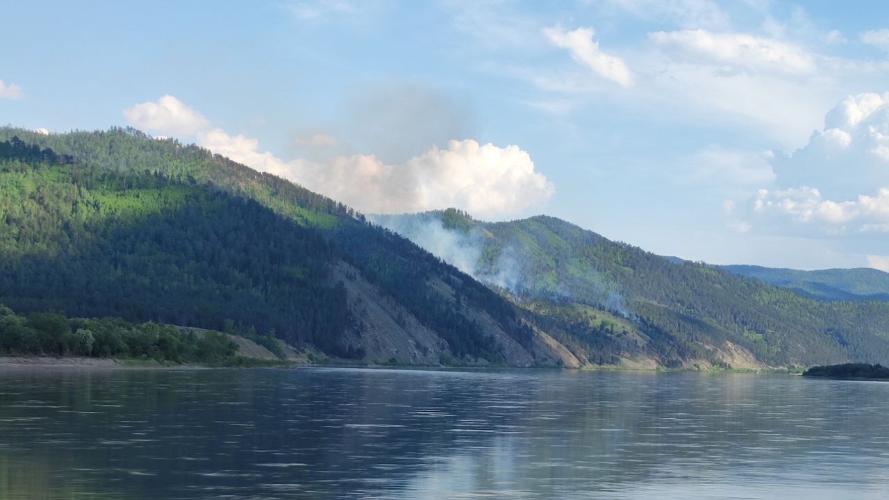 Фото В Бурятии и Забкрае из-за пожаров введен федеральный режим ЧС