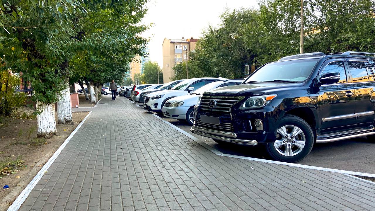 Фото В Улан-Удэ пересчитают парковочные места на семью