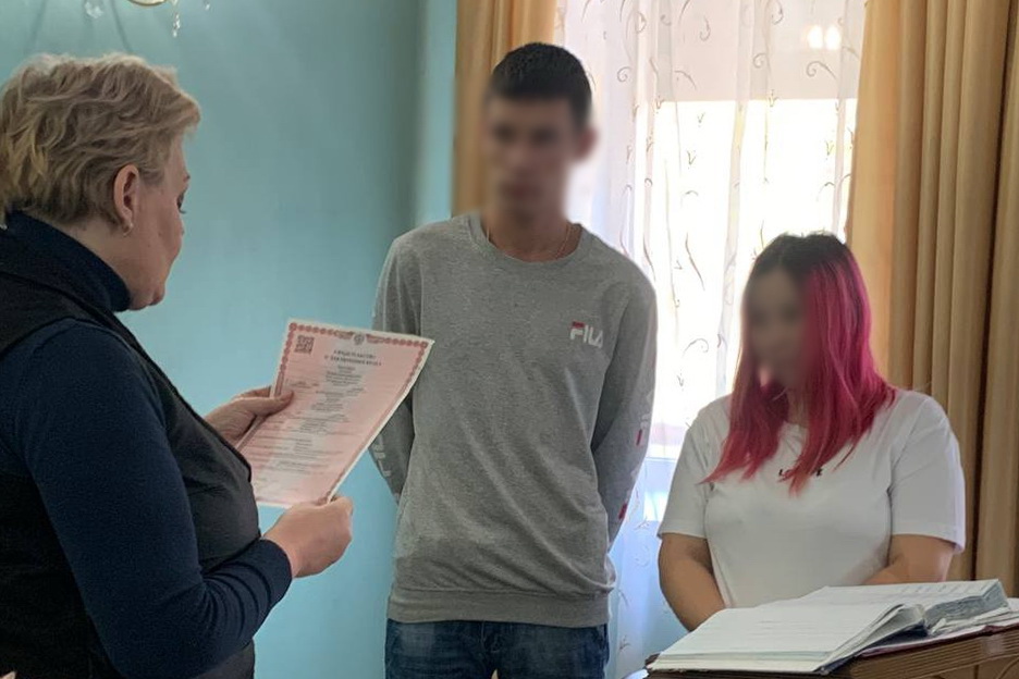 Фото В Бурятии заключенный вступил в брак