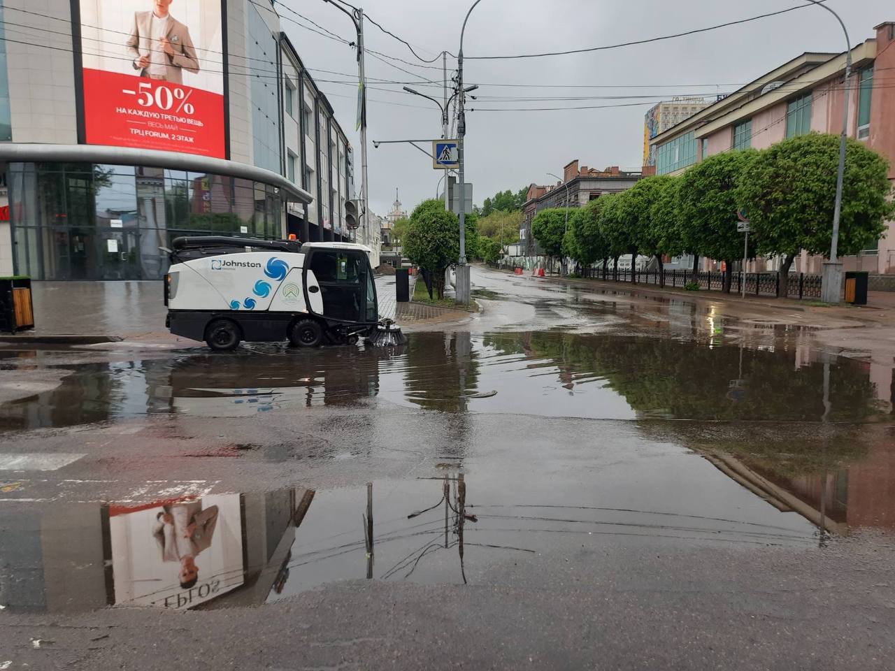 В Улан-Удэ вся техника задействована на откачке луж - Общество - Новая  Бурятия