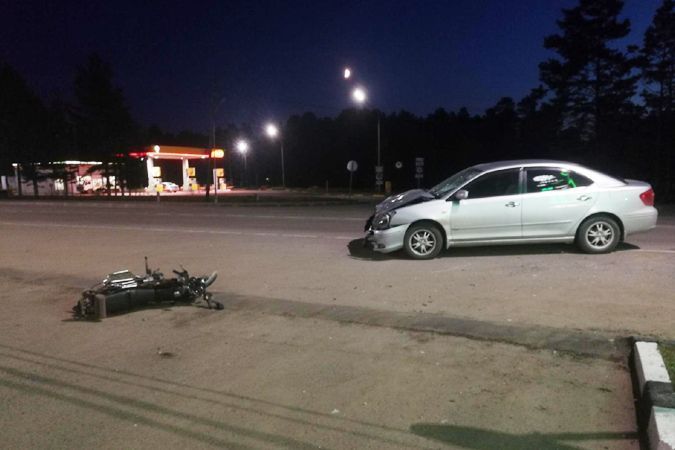 Фото В Бурятии водитель иномарки сбила двух человек на мопеде