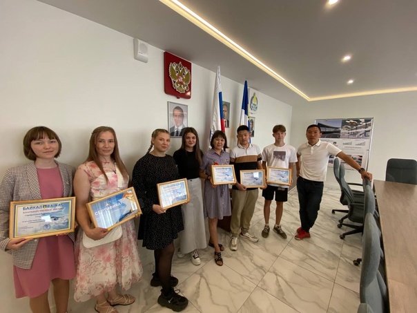 Фото В Улан-Удэ наградили волонтеров, оказывающих помощь пассажирам аэропорта