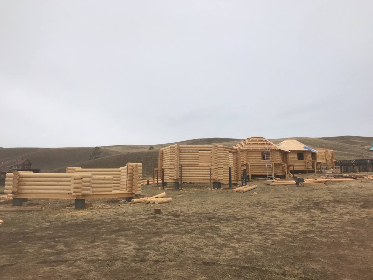 Фото В туристических зонах Бурятии построят 18 модульных гостиниц