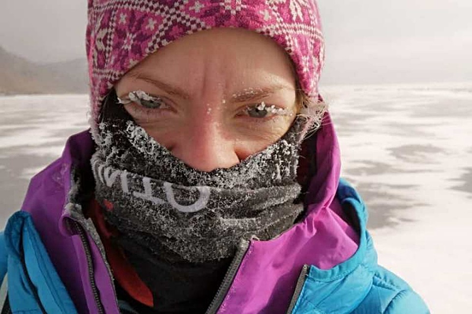 Фото Испытание во льдах Байкала: путешественница из Норвегии пешком пересекла озеро