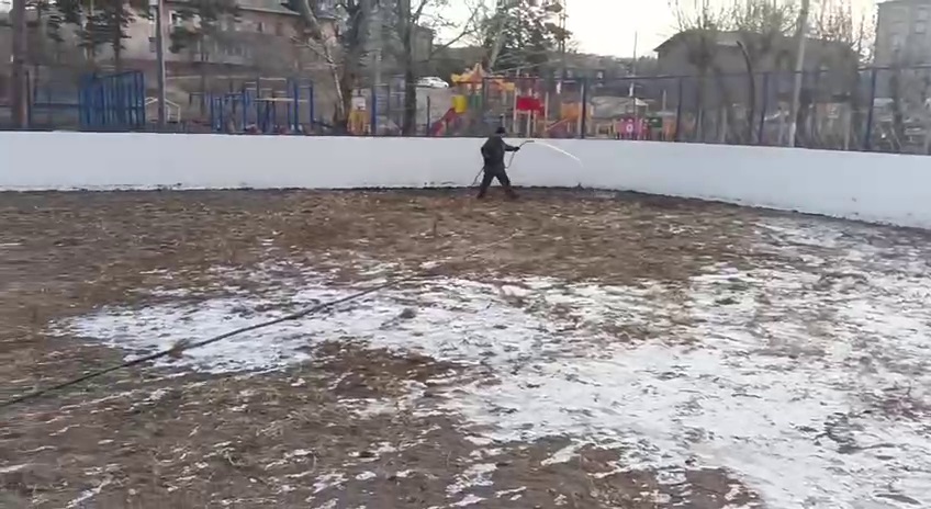 Фото В Улан-Удэнских парках можно будет покататься на коньках