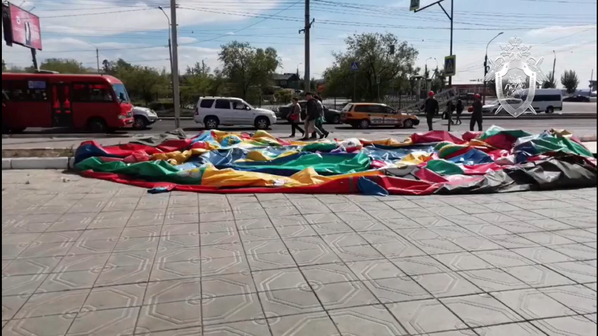 Фото Надувные батуты уберут с улиц Улан-Удэ