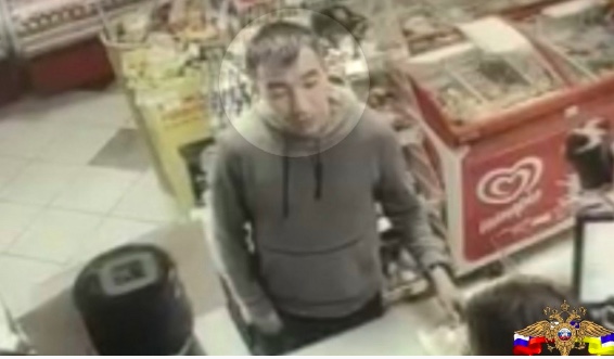 Фото Полиция разыскивают подозреваемых в избиении улан-удэнца у магазина