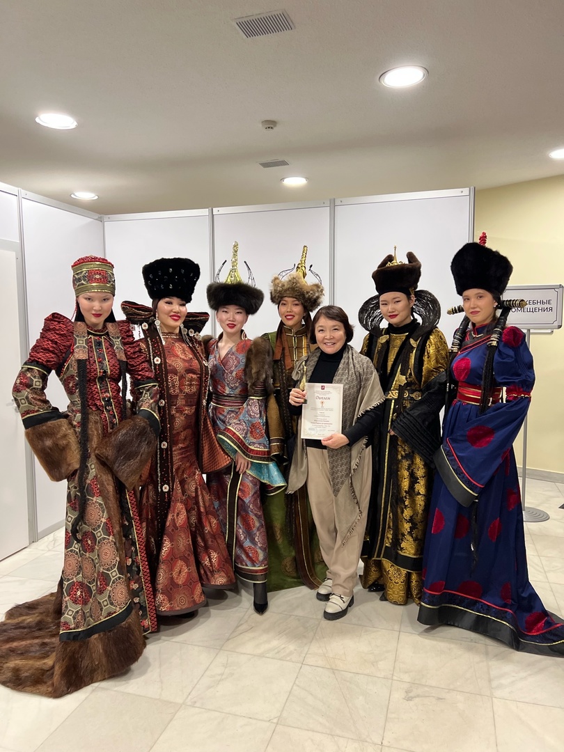 Фото Красавицы из Бурятии покорили подиум Евразийского конкурса высокой моды