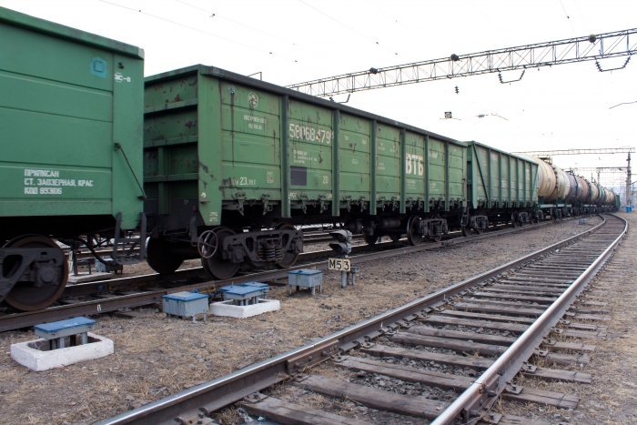Фото Хулиган из Улан-Удэ обкидывал камнями грузовые поезда