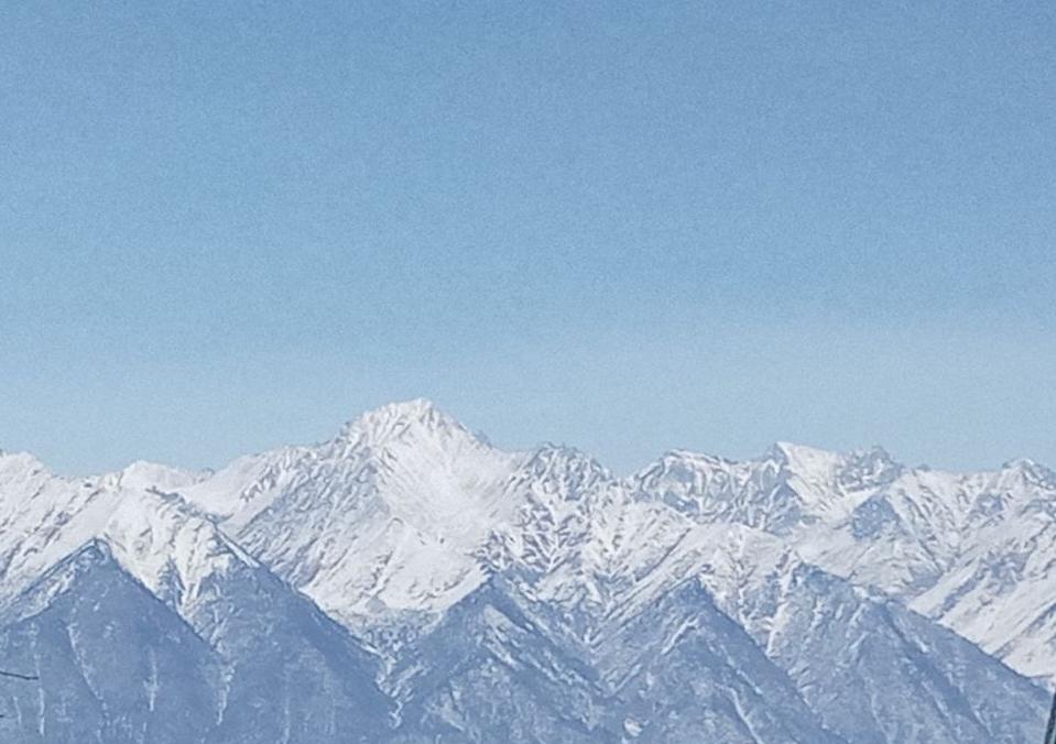Фото На севере Бурятии возникла опасность схода снежных лавин