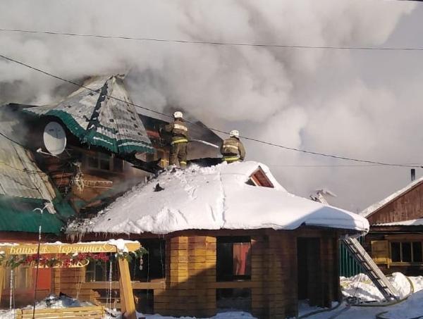 Фото В Прибайкальском районе едва не сгорел дом