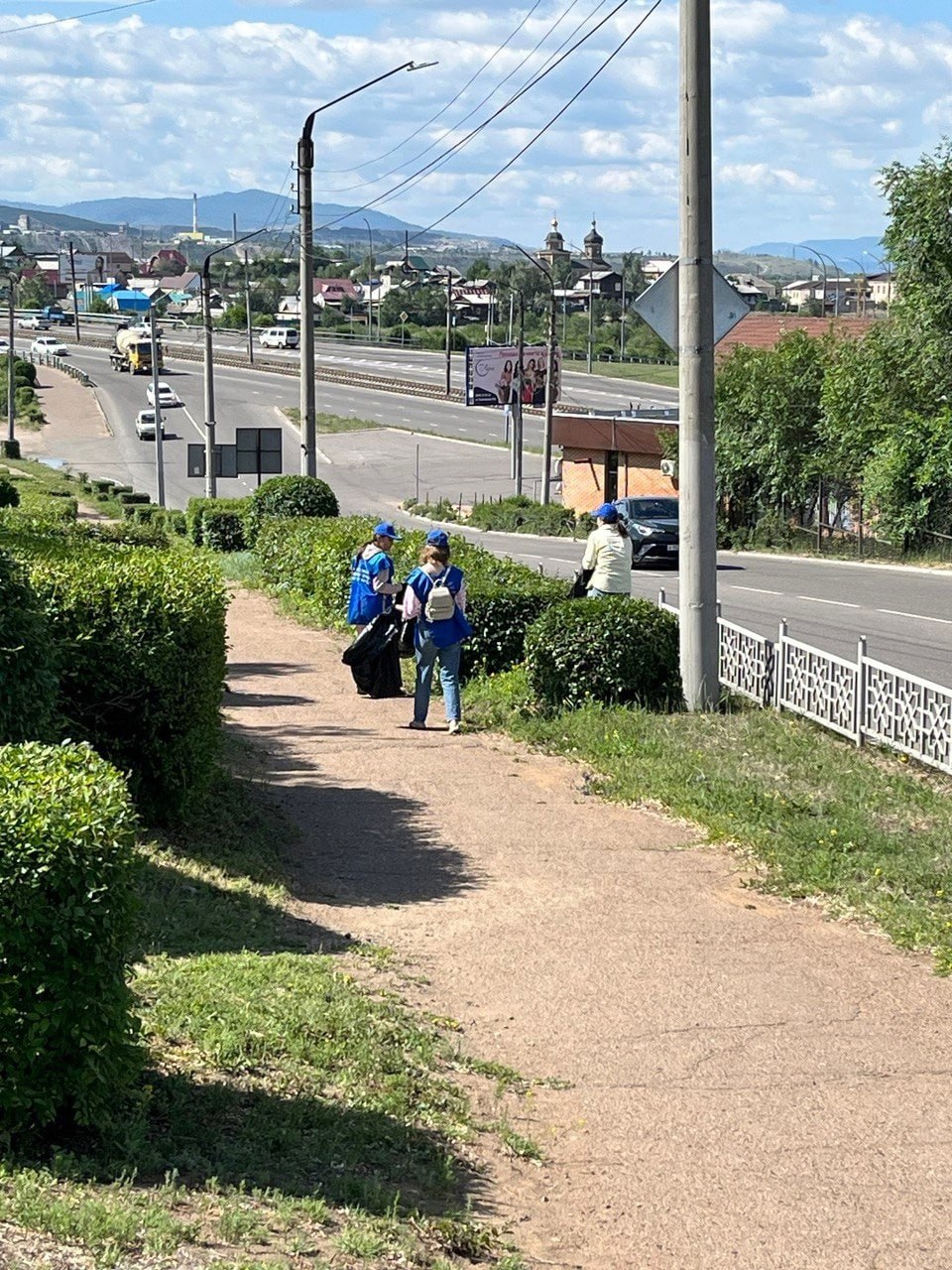 Фото В Улан-Удэ подростки поучаствовали в экологической акции