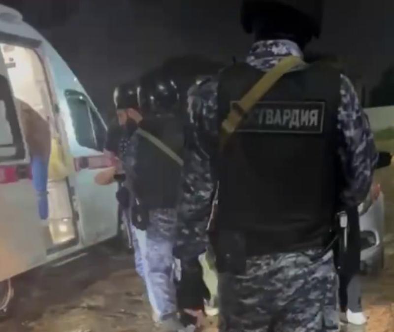 Фото Начали задыхаться от едкого газа: в Улан-Удэ эвакуировали ночной клуб 