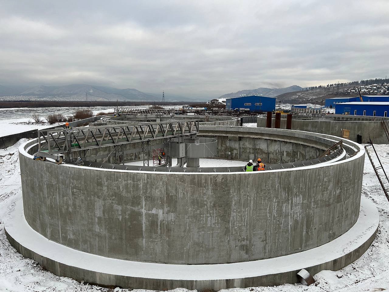 Фото Депутат Госдумы сравнила проект по Байкалу с чемоданом без ручек