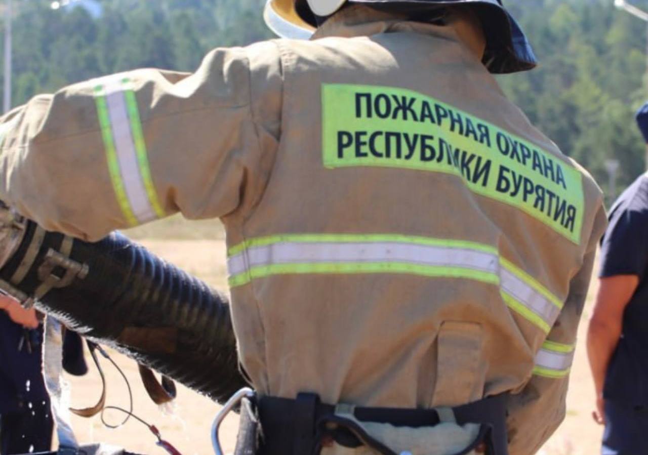 Фото Детская шалость с огнём привела к возгоранию в жилом доме в Бурятии