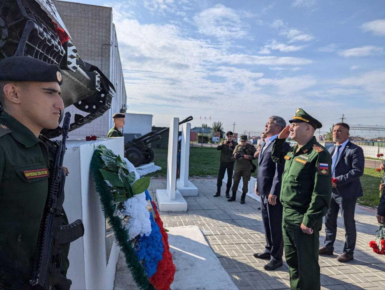 Фото Глава Бурятии: «С Днем танкиста!»