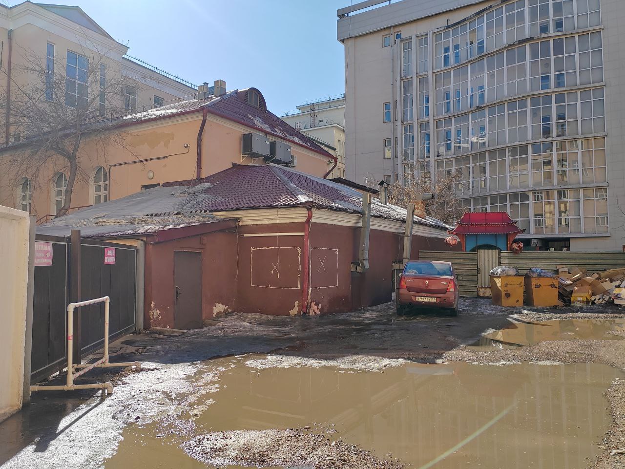 Фото Вместо "Китай - города" в сердце Улан-Удэ откроют молодежный центр