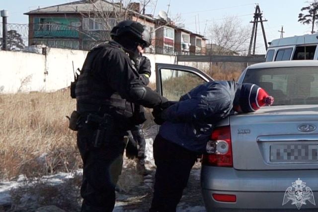 Фото В Улан-Удэ росгвардейцы задержали подозреваемого в тяжком преступлении