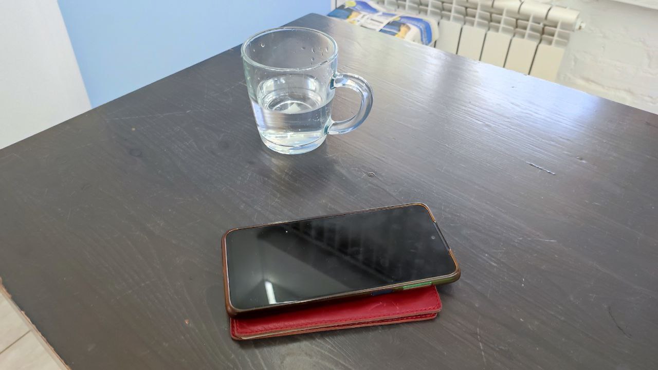Фото В Заиграевском районе Бурятии мужчина отобрал смартфон у подростка
