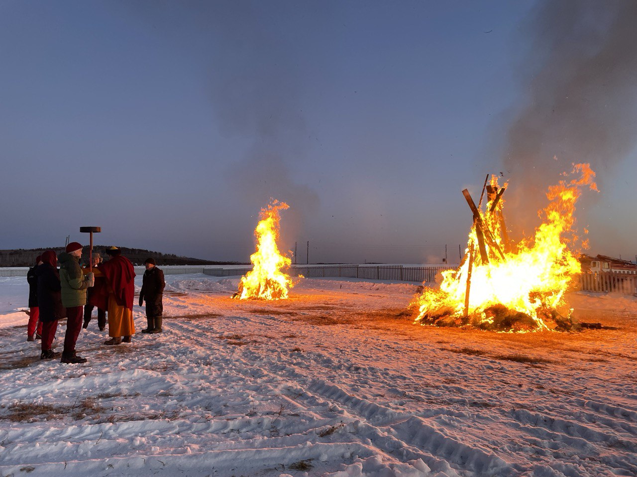 Фото В дацане Бурятии из-за пожара отменили праздничный ритуал к Сагаалгану